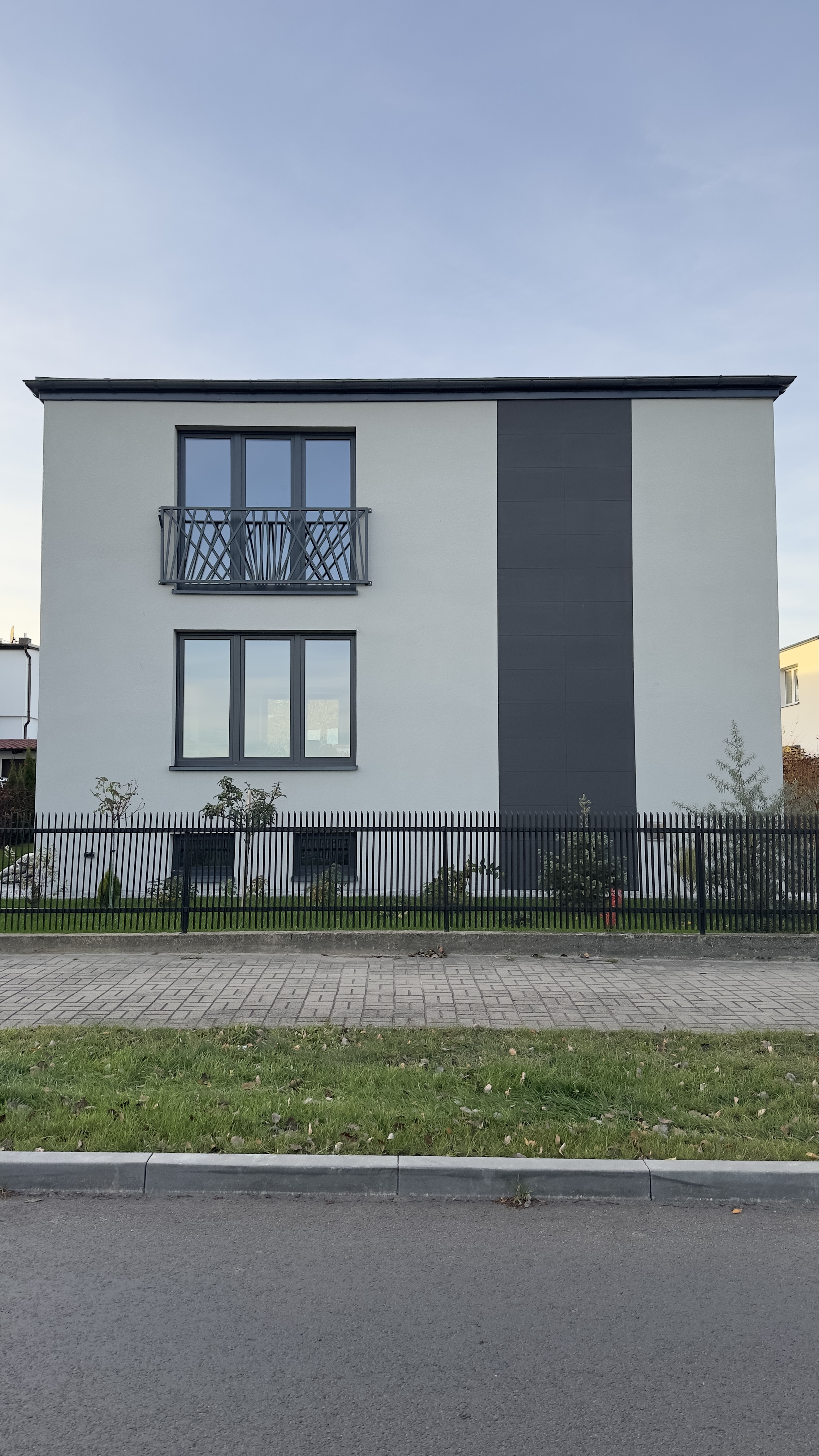 Ocieplenie styropianem popularnego niegdyś domu typu kostka/klocek